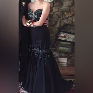 2Cute Black & Silver Prom Dress Size 0 | Strapless Formal Gown